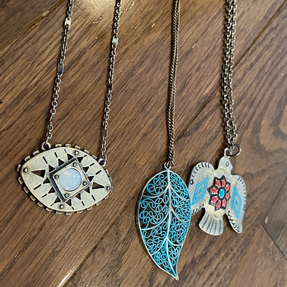 American Eagle Outfitters Necklesses (3 pieces)
